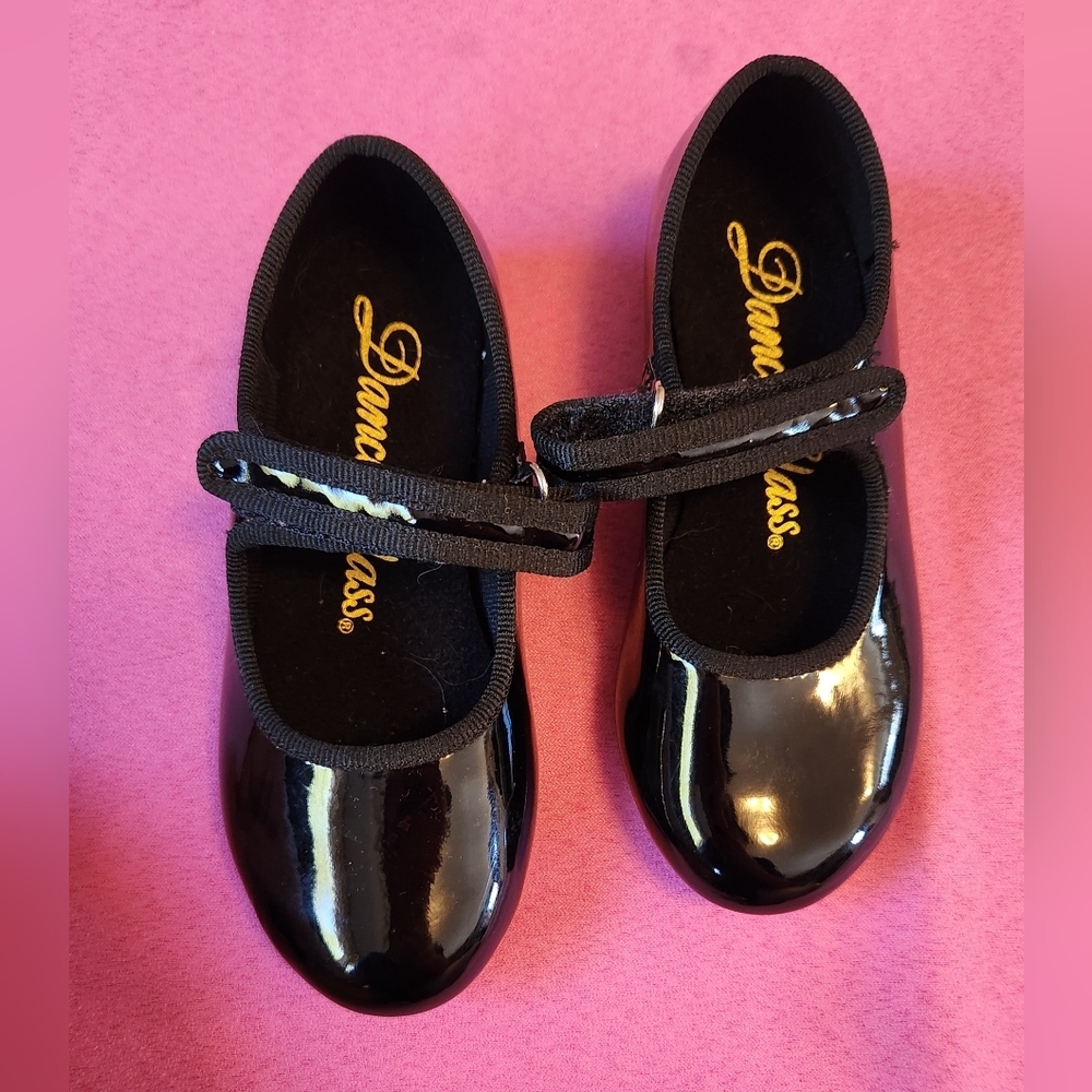 Toddler girl size 9 dance class tap shoes